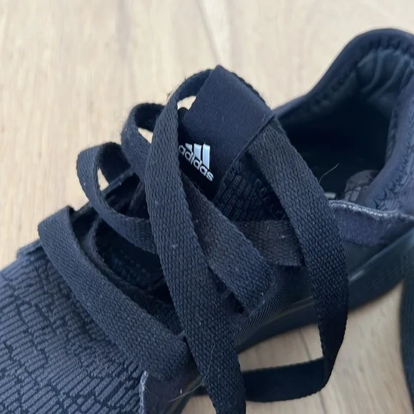 Running shoes - Picture 2 of 6